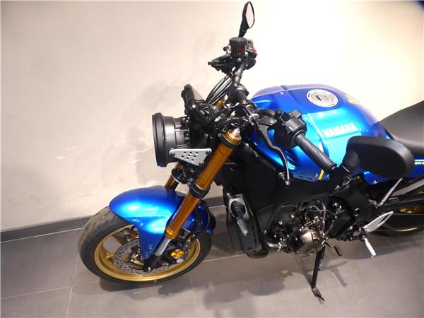 YAMAHA XSR900