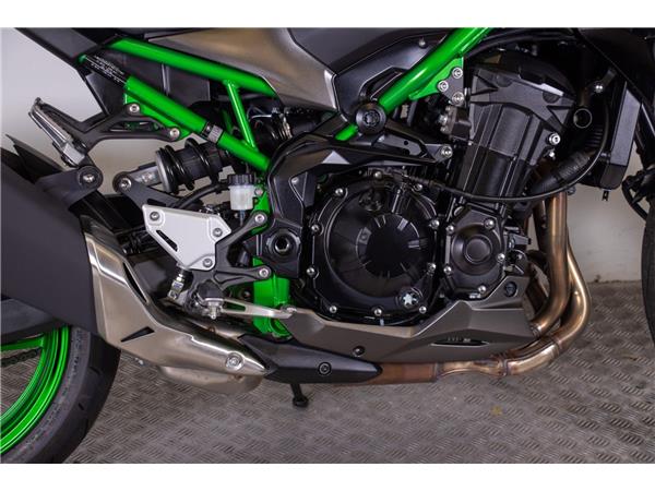  KAWASAKI Z900