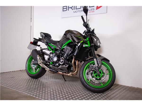  KAWASAKI Z900