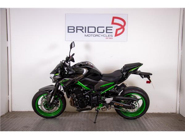 KAWASAKI Z900