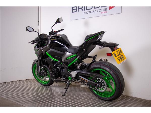  KAWASAKI Z900