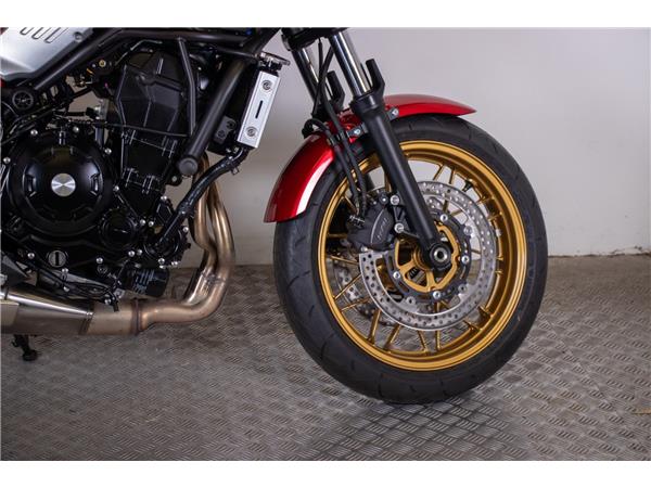 KAWASAKI Z650 RS
