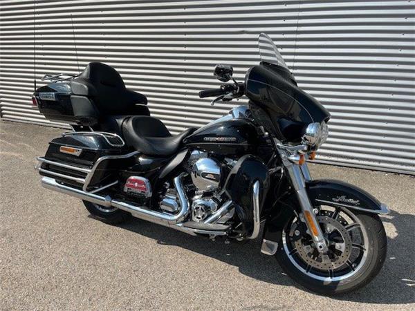 2014 Harley-Davidson Touring Electra Glide Ultra Limited FLHTK Tourer