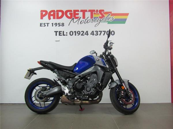 2022 Yamaha MT-09 BLUE