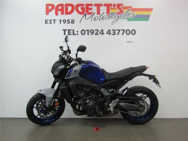 2022 Yamaha MT-09 BLUE