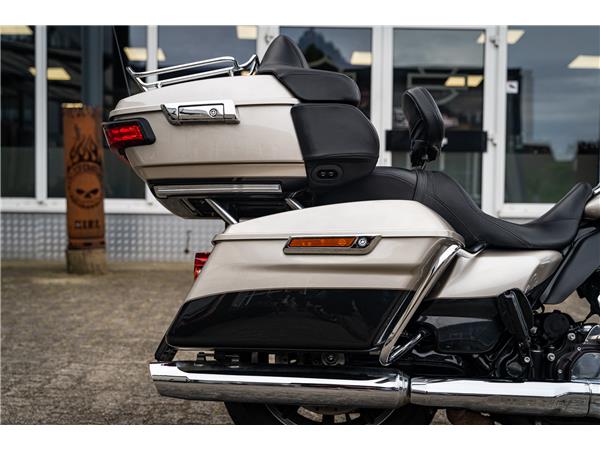 Harley-Davidson Kiel ULTRA LIMITED LOW FLHTKL - RÜCKWÄRTSGANG -