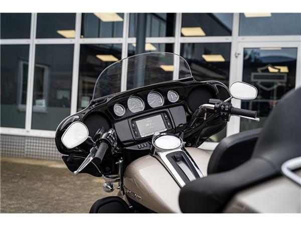 Harley-Davidson Kiel ULTRA LIMITED LOW FLHTKL - RÜCKWÄRTSGANG -