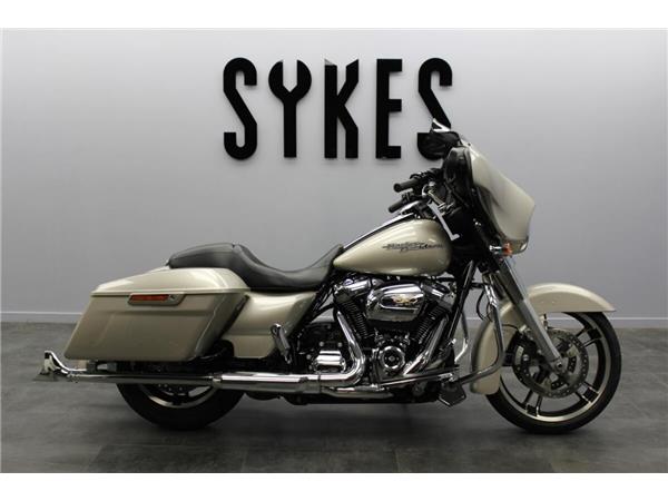 2018 Harley-Davidson Street Glide