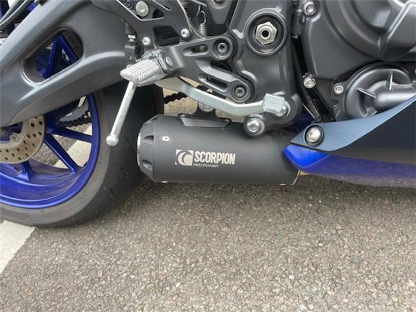 2024 Yamaha YZF R7 (YZF690) blue