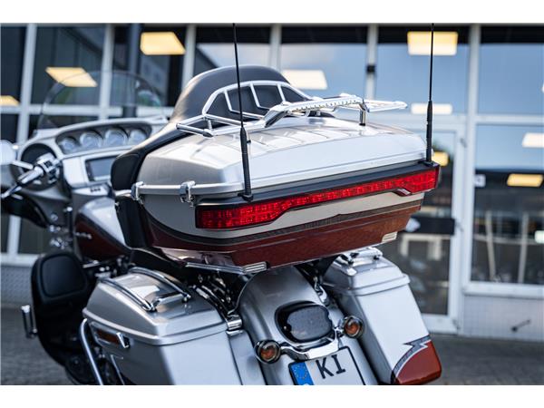 Harley-Davidson Kiel CVO Electra Glide Ultra Ltd. 110ci - JEKILL&HYDE