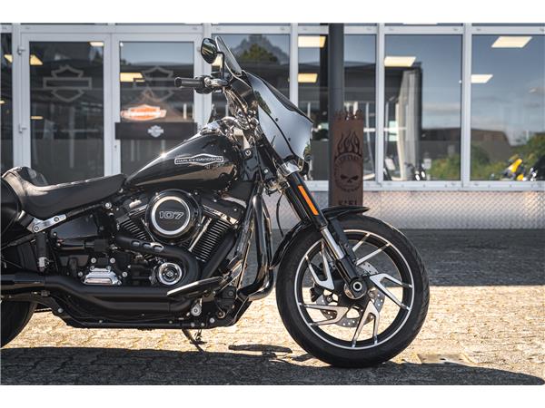 Harley-Davidson Kiel FLSB SPORT GLIDE 107 - PENZL -