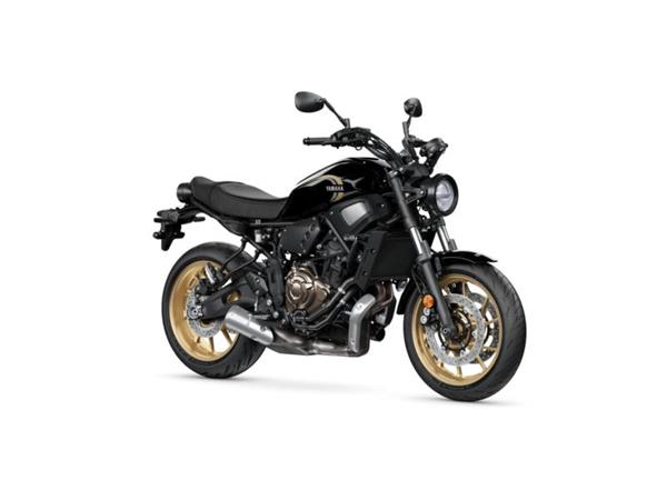 2023 Yamaha XSR700 BLACK