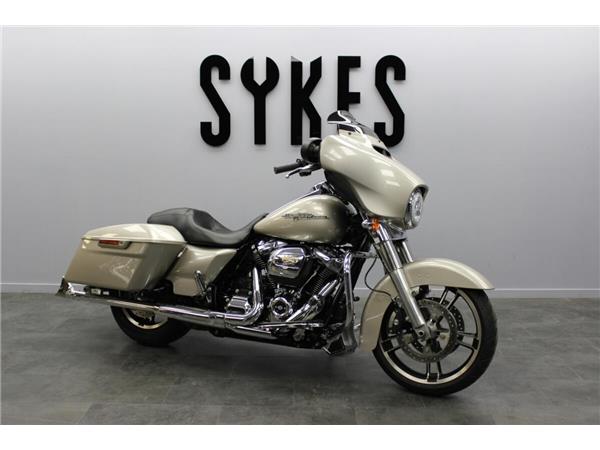 2018 Harley-Davidson Street Glide