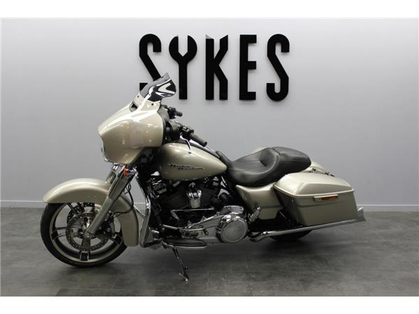 2018 Harley-Davidson Street Glide