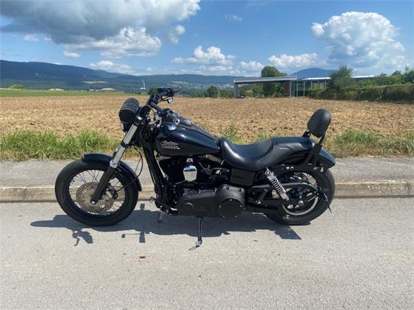 2017 HARLEY-DAVIDSON Dyna FXDB Dyna Street Bob 103 ABS