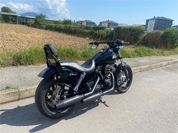 2017 HARLEY-DAVIDSON Dyna FXDB Dyna Street Bob 103 ABS