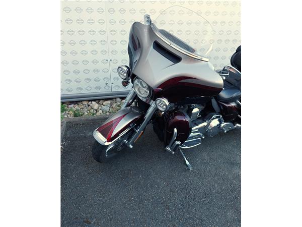 TOURING ELECTRA GLIDE 1800 CVO