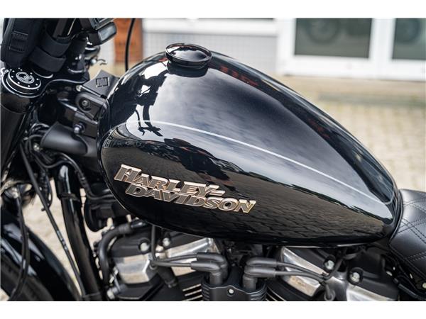 Harley-Davidson Kiel STREET BOB FXBB SOFTAIL- JEKILL&HYDE - CLUBSTYLE