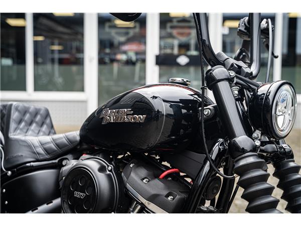 Harley-Davidson Kiel STREET BOB FXBB SOFTAIL - KESSTECH - SPEICHEN