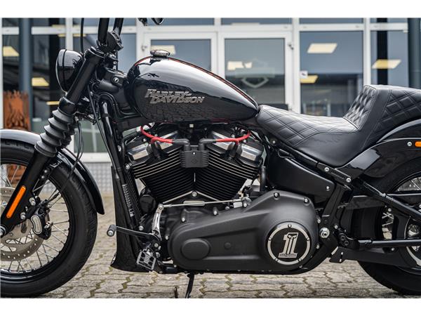 Harley-Davidson Kiel STREET BOB FXBB SOFTAIL - KESSTECH - SPEICHEN