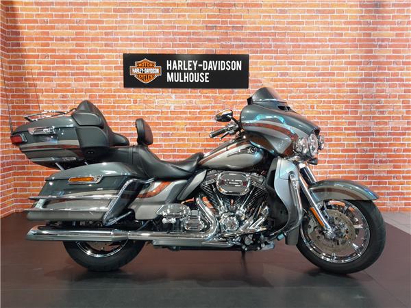 TOURING ELECTRA GLIDE 1800 ULTRA LIMITED CVO