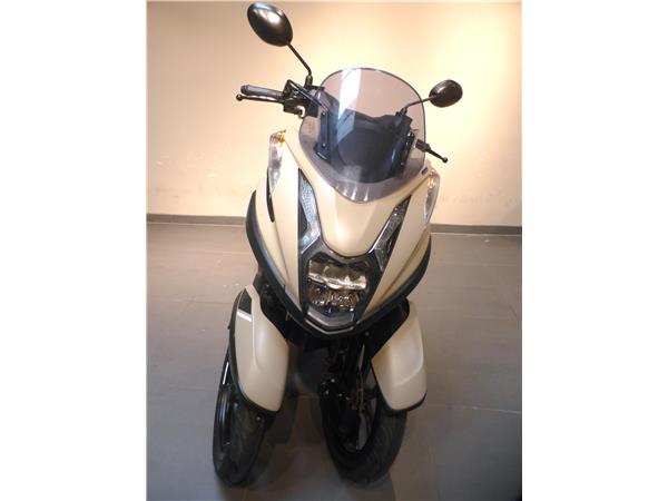 YAMAHA TRICITY 125