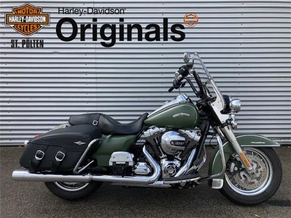 2016 Harley-Davidson Road King Classic FLHRC Tourer