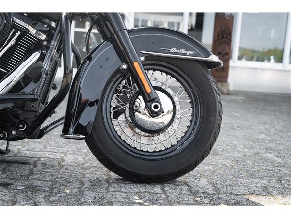 Harley-Davidson Kiel Softail Heritage 114 FLHCS -PENZL KLAPPENAUSPUFF