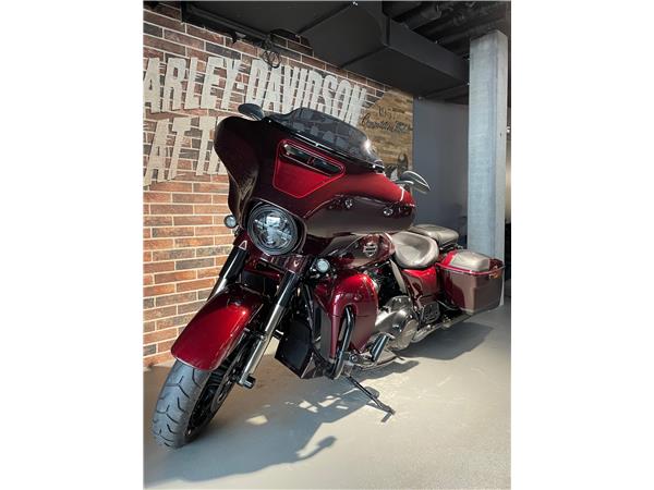 2019 HARLEY-DAVIDSON CVO FLHXSE Street Glide ABS CVO 117