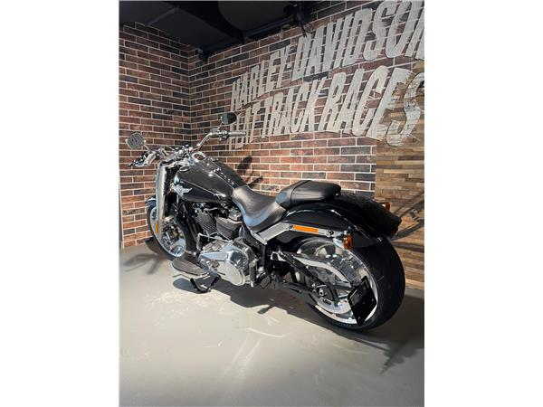 2021 HARLEY-DAVIDSON Softail FLFBS Fat Boy 114