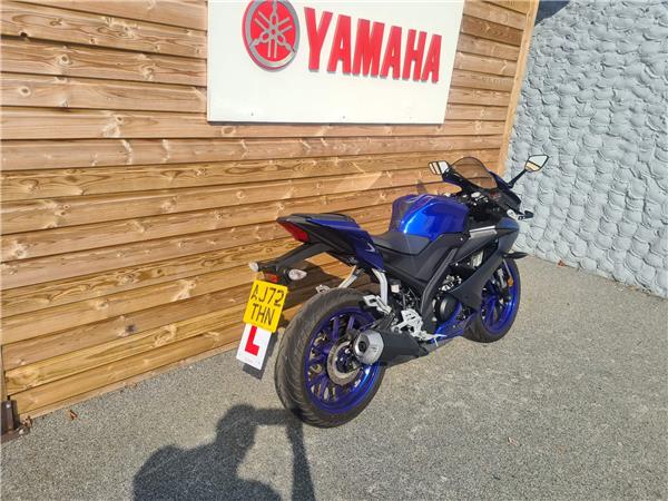 2022 Yamaha R125