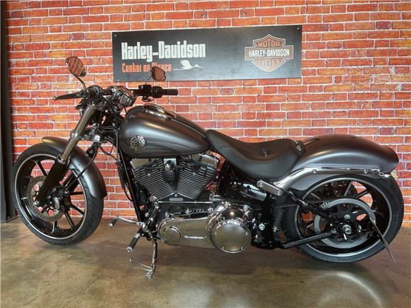 SOFTAIL BREAKOUT 1690