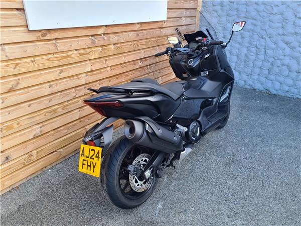 2024 Yamaha TMAX