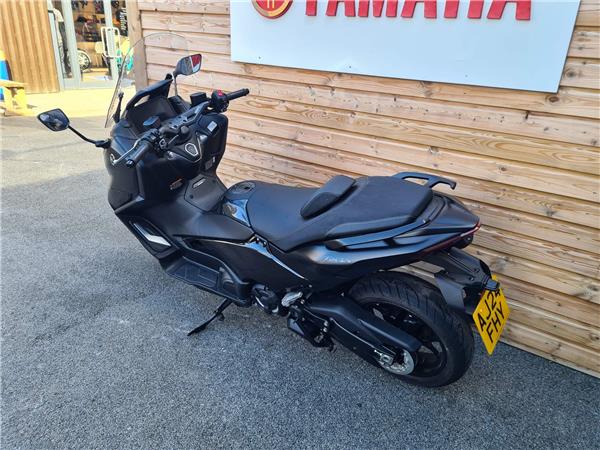 2024 Yamaha TMAX