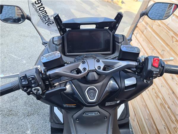 2024 Yamaha TMAX
