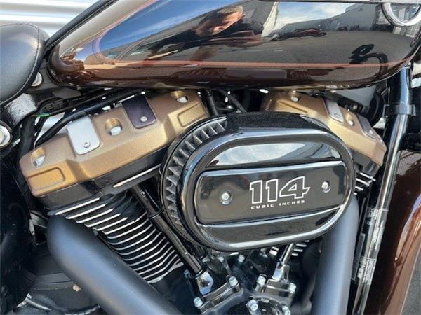 2019 Harley-Davidson Softail Heritage Classic 114 FLHCS Cruiser