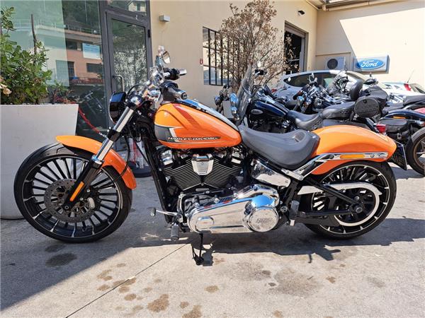 Harley-Davidson Softail