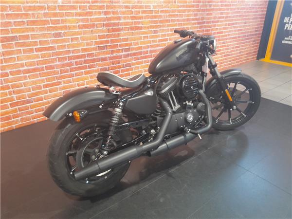 SPORTSTER IRON 883