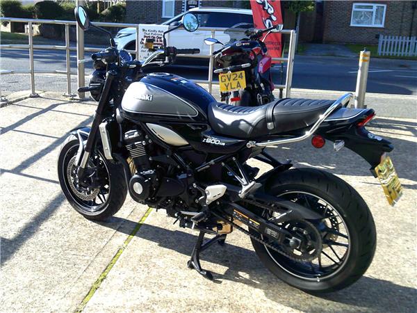 2024 Kawasaki Z900RS