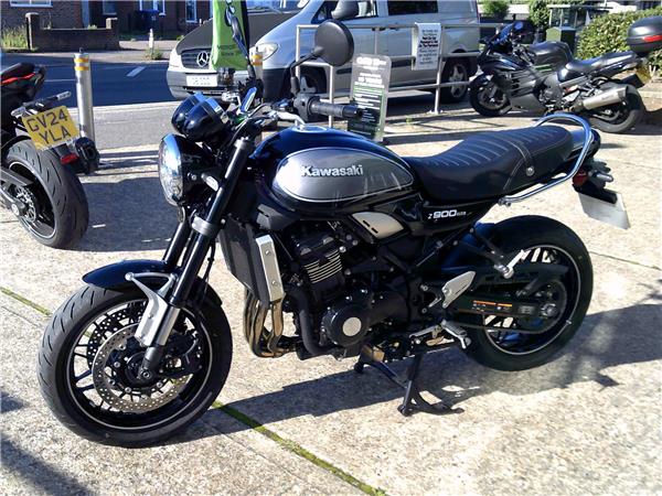 2024 Kawasaki Z900RS