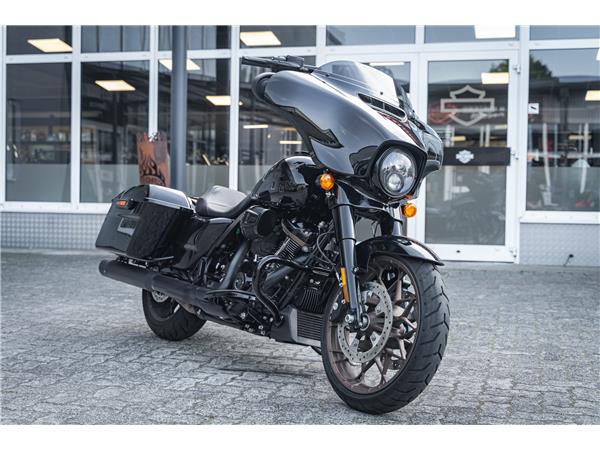 Harley-Davidson Kiel FLHXST STREET GLIDE ST 117 - Kesstech -