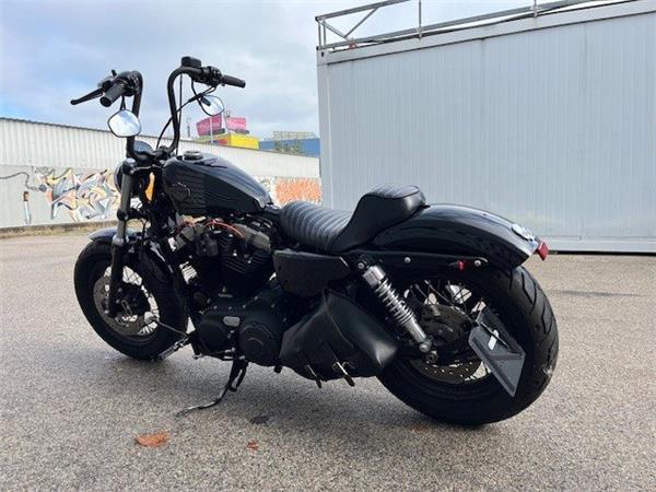 2014 Harley-Davidson Sportster XL 1200X Forty-Eight Cruiser