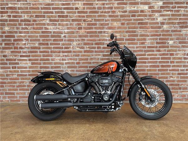 Street Bob 114 