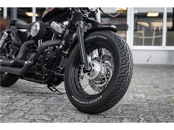 Harley-Davidson Kiel XL1200X Sportster Forty-Eight - Vance & Hines -