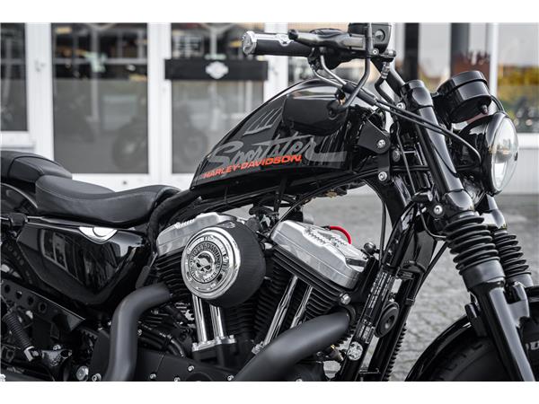 Harley-Davidson Kiel XL1200X Sportster Forty-Eight - Vance & Hines -