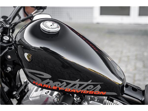 Harley-Davidson Kiel XL1200X Sportster Forty-Eight - Vance & Hines -