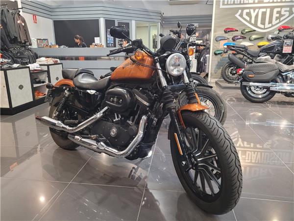 Harley Davidson Sportster IRON 883	