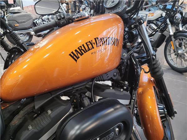 Harley Davidson Sportster IRON 883	