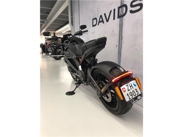 2022 HARLEY-DAVIDSON LiveWire ELW LiveWire geölter Blitz