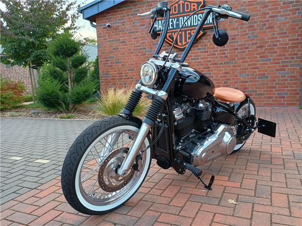 FXST Softail Bobber 